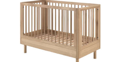 Lit bébé Forrest en chêne massif avec sommier réglable – 60 × 120 cm