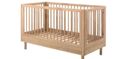 Lit bébé évolutif Forrest en chêne massif – 70 × 140 cm